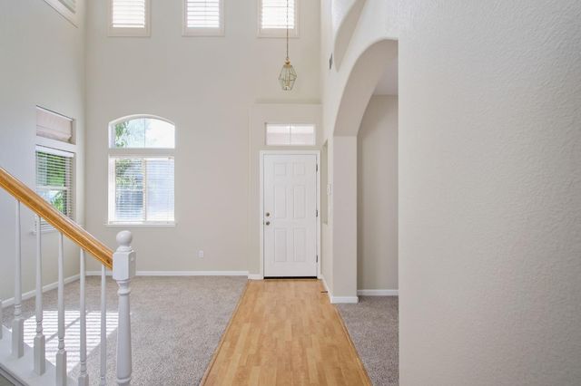 1732 Cook Ln, Manteca, CA 95337