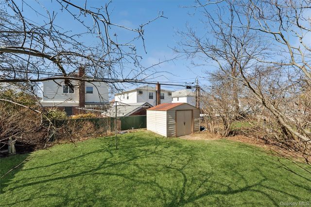 6912 Cloverdale Boulevard, Oakland Gardens, NY 11364