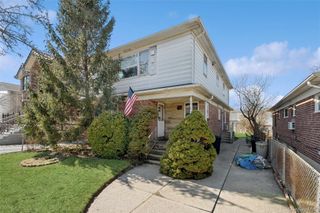 6912 Cloverdale Boulevard, Oakland Gardens, NY 11364