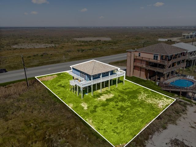 2416 Highway 87, Gilchrist, TX 77617