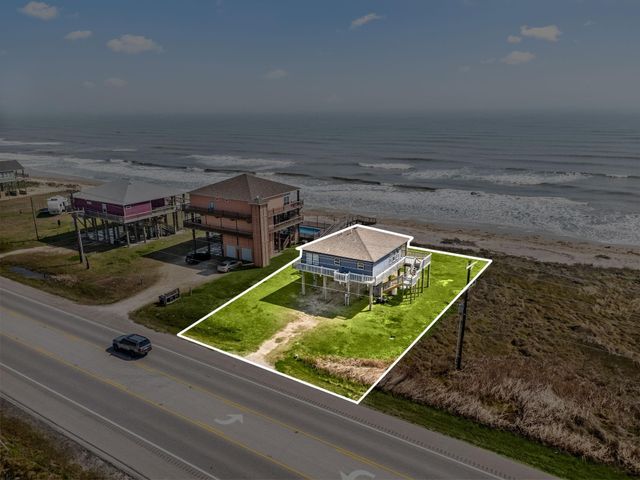 2416 Highway 87, Gilchrist, TX 77617