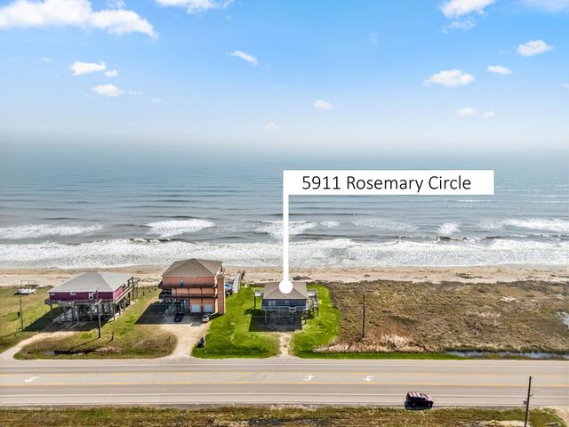 2416 Highway 87, Gilchrist, TX 77617