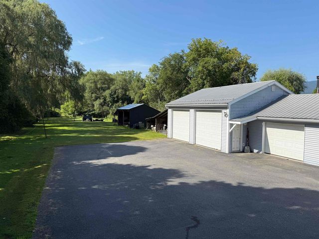 100 School Street, Johnson, VT 05656