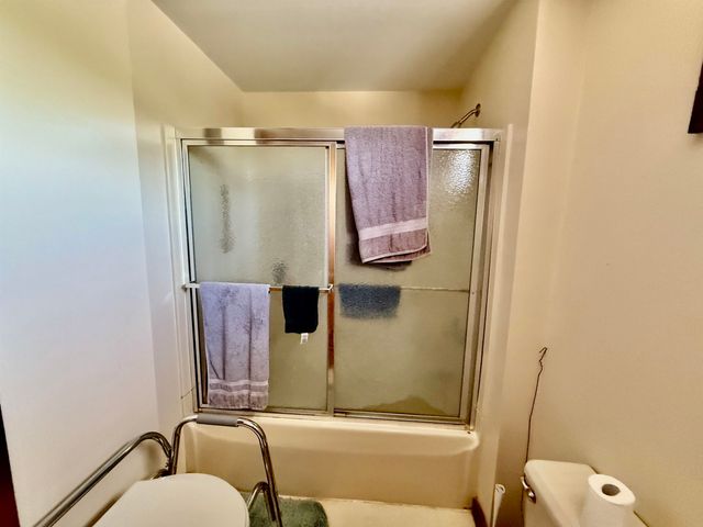 100 School Street, Johnson, VT 05656