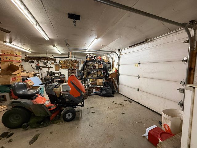 100 School Street, Johnson, VT 05656