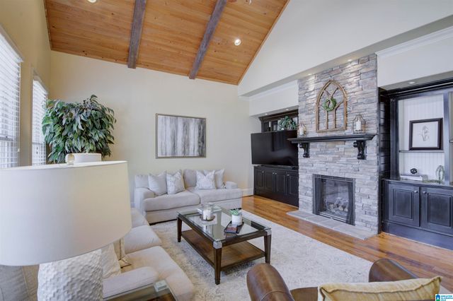 633 FOUNDERS PARK DRIVE W, Hoover, AL 35226