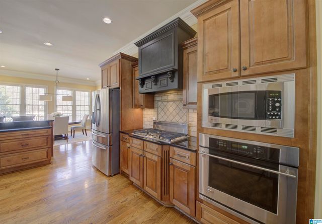 633 FOUNDERS PARK DRIVE W, Hoover, AL 35226