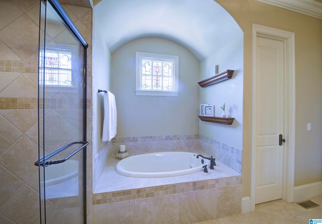 633 FOUNDERS PARK DRIVE W, Hoover, AL 35226