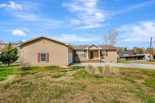 3943 Double S Road, Dayton, TN 37321