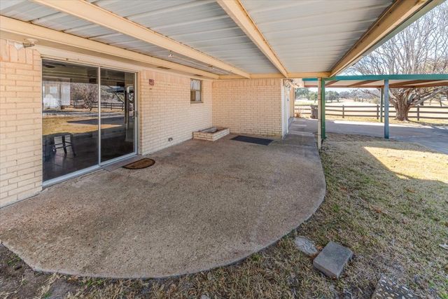 9313 Tree Lake Drive, Waco, TX 76708