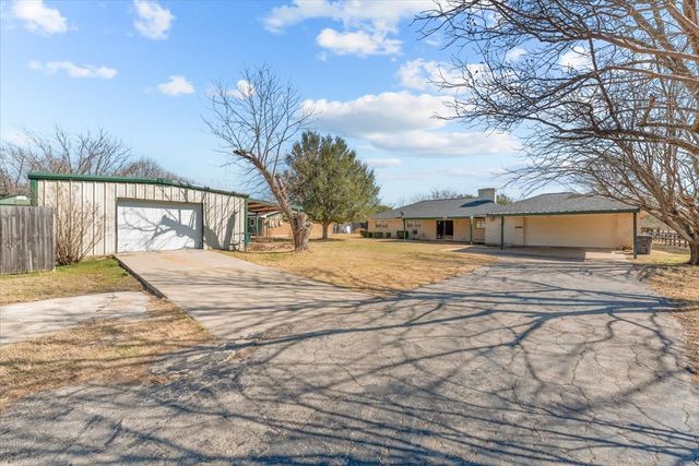 9313 Tree Lake Drive, Waco, TX 76708