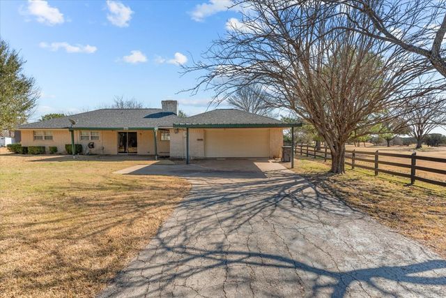 9313 Tree Lake Drive, Waco, TX 76708