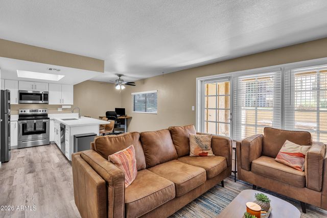 18811 N 19TH Avenue 1015, Phoenix, AZ 85027