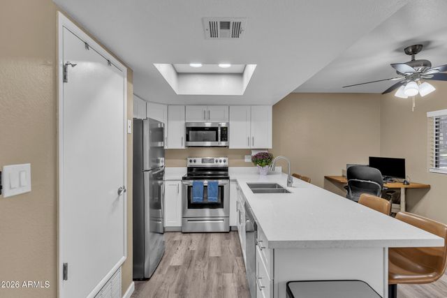 18811 N 19TH Avenue 1015, Phoenix, AZ 85027