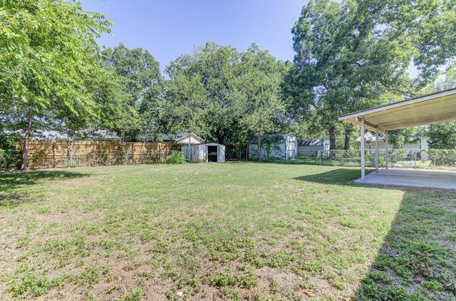 8406 Burrell DR, Austin, TX 78757