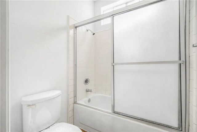 5135 Zelzah 100, Encino, CA 91316