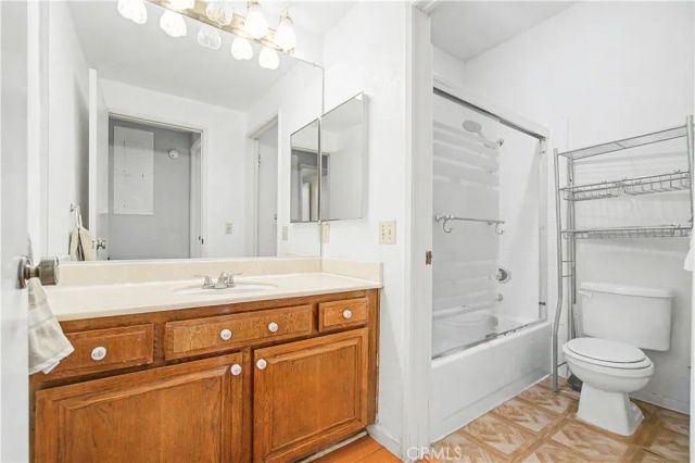 5135 Zelzah 100, Encino, CA 91316