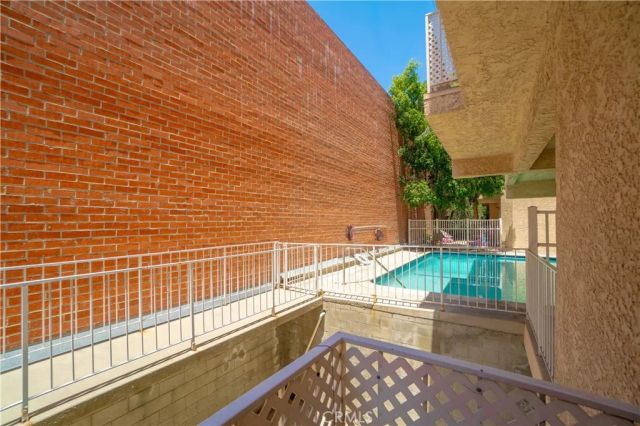 5135 Zelzah 100, Encino, CA 91316