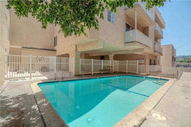 5135 Zelzah 100, Encino, CA 91316