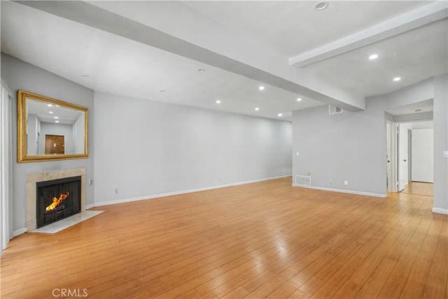 5135 Zelzah 100, Encino, CA 91316