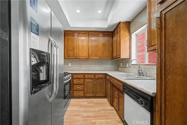 5135 Zelzah 100, Encino, CA 91316