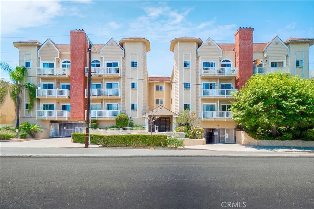 5135 Zelzah 100, Encino, CA 91316