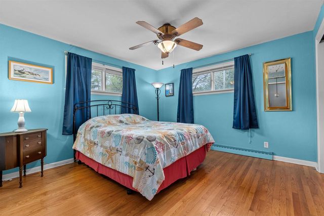 1911 S CARPENTER STREET, Appleton, WI 54915