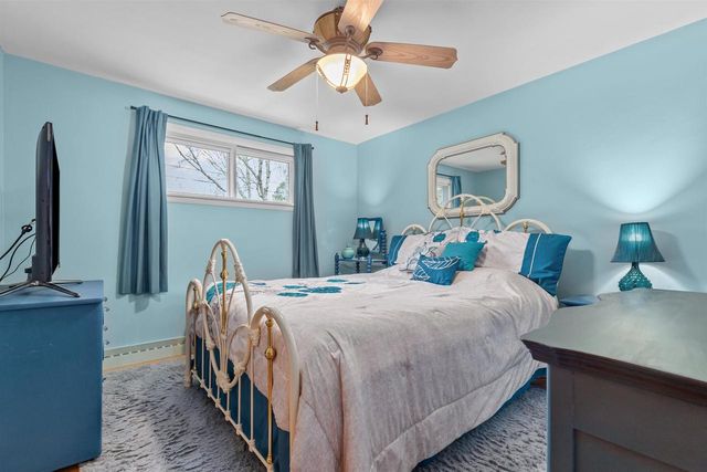 1911 S CARPENTER STREET, Appleton, WI 54915