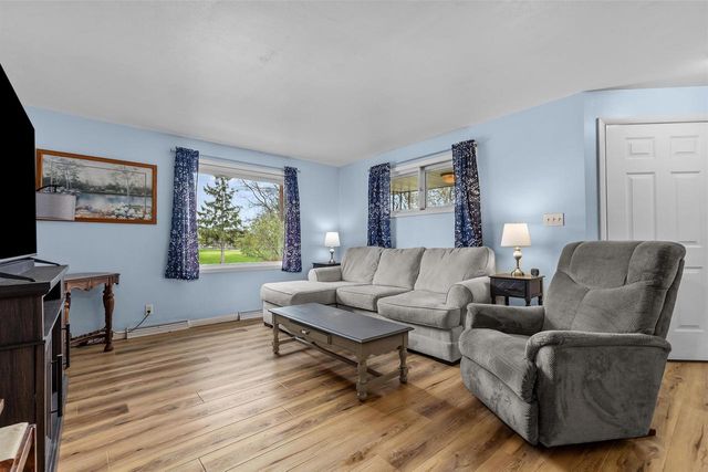 1911 S CARPENTER STREET, Appleton, WI 54915