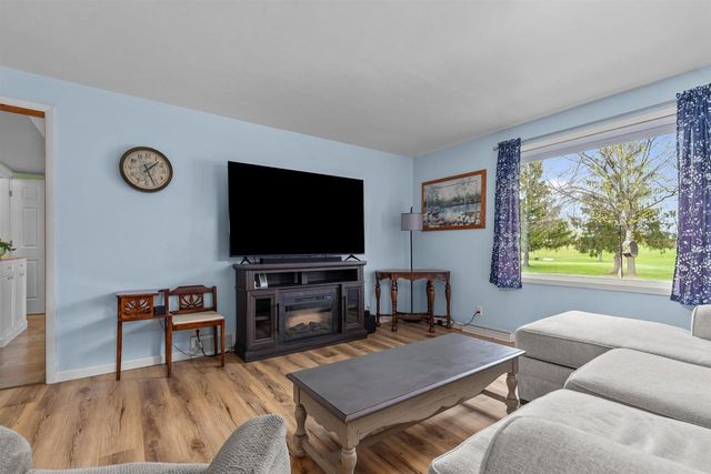 1911 S CARPENTER STREET, Appleton, WI 54915