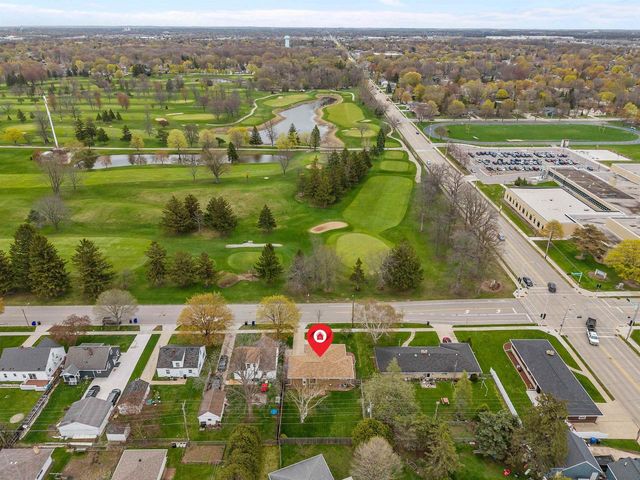 1911 S CARPENTER STREET, Appleton, WI 54915