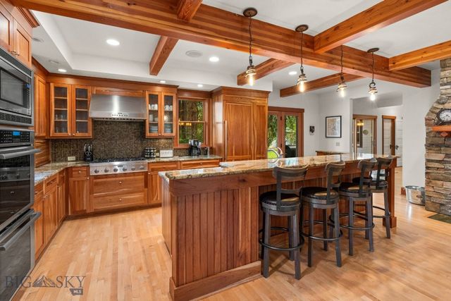 103 Tracy Street, Gallatin Gateway, MT 59730