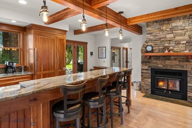 103 Tracy Street, Gallatin Gateway, MT 59730