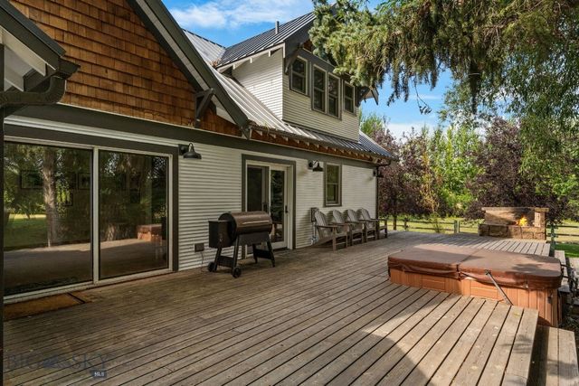 103 Tracy Street, Gallatin Gateway, MT 59730