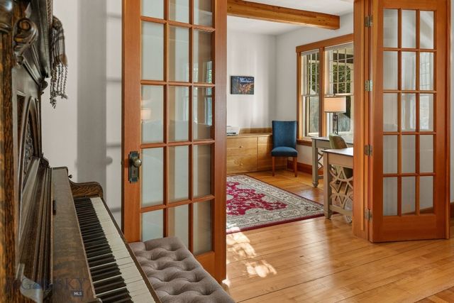 103 Tracy Street, Gallatin Gateway, MT 59730