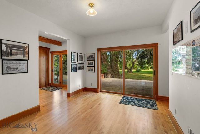 103 Tracy Street, Gallatin Gateway, MT 59730