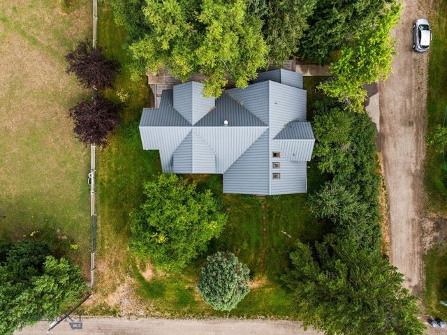 103 Tracy Street, Gallatin Gateway, MT 59730