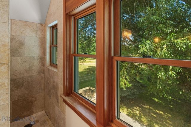 103 Tracy Street, Gallatin Gateway, MT 59730