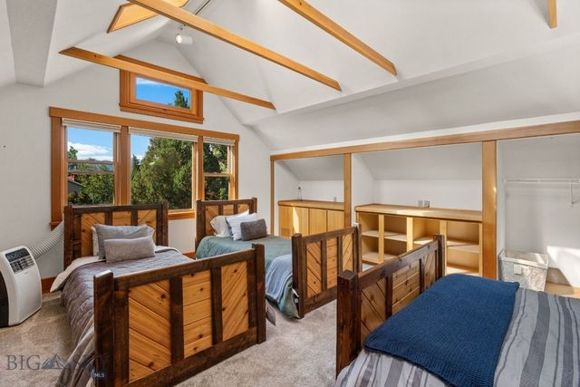 103 Tracy Street, Gallatin Gateway, MT 59730