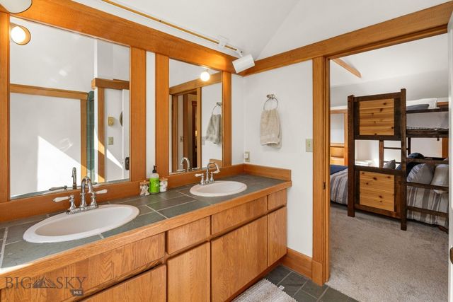 103 Tracy Street, Gallatin Gateway, MT 59730