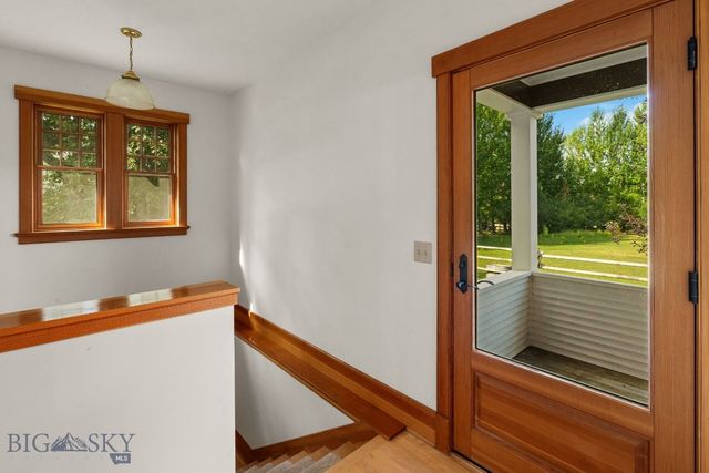 103 Tracy Street, Gallatin Gateway, MT 59730