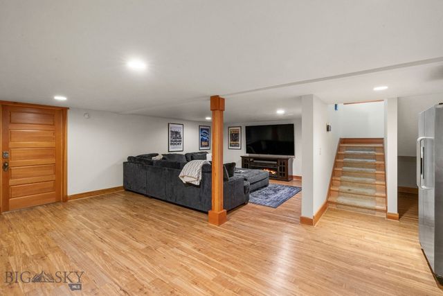 103 Tracy Street, Gallatin Gateway, MT 59730