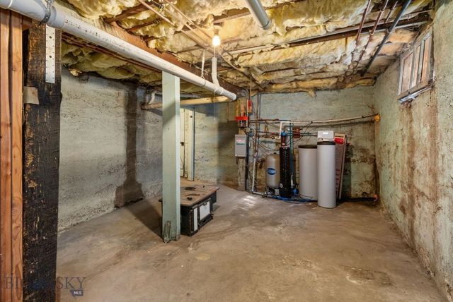 103 Tracy Street, Gallatin Gateway, MT 59730