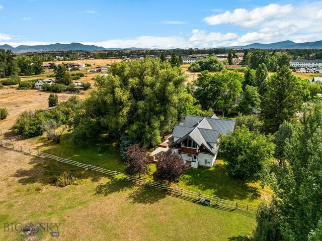 103 Tracy Street, Gallatin Gateway, MT 59730