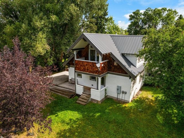 103 Tracy Street, Gallatin Gateway, MT 59730