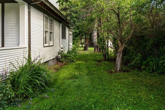 103 Tracy Street, Gallatin Gateway, MT 59730