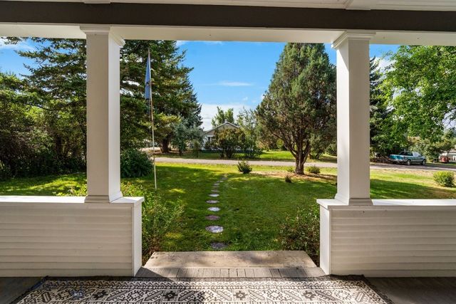 103 Tracy Street, Gallatin Gateway, MT 59730