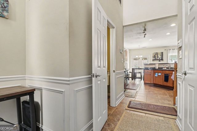 373 Creek Manor Way, Suwanee, GA 30024