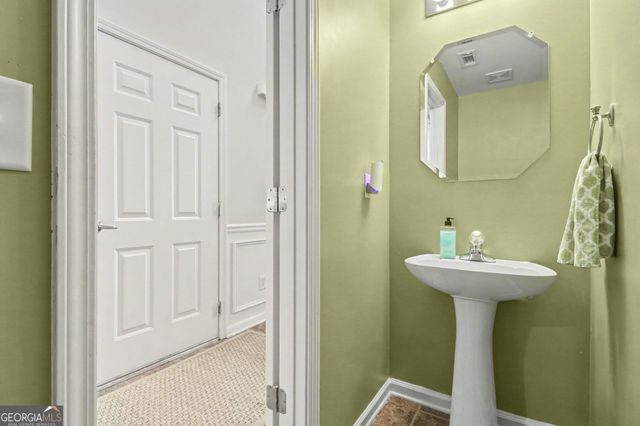 373 Creek Manor Way, Suwanee, GA 30024