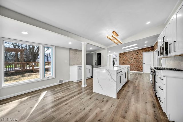 24150 S Woodland Road, Shaker Heights, OH 44122